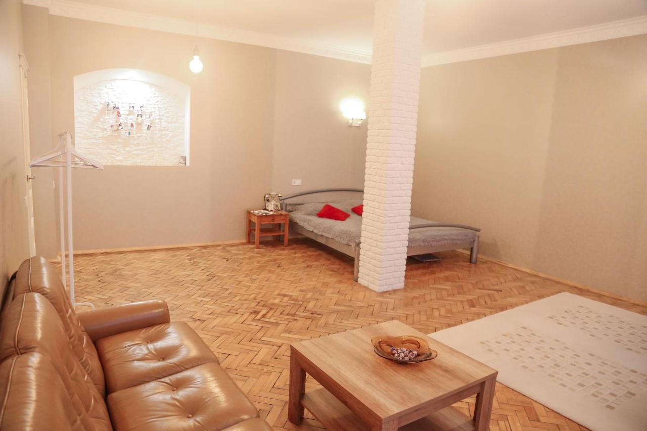 Ferienwohnung Monro - Heart Of Lemberg Exterior foto